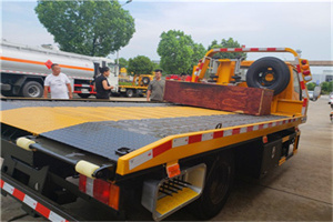 江川附近拖车电话号码服务